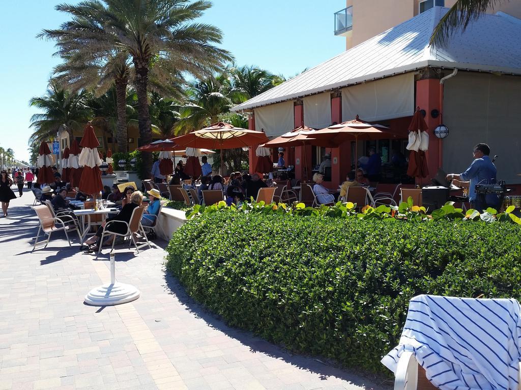 Hollywood Broadwalk Oceanside Hotel Ruang foto