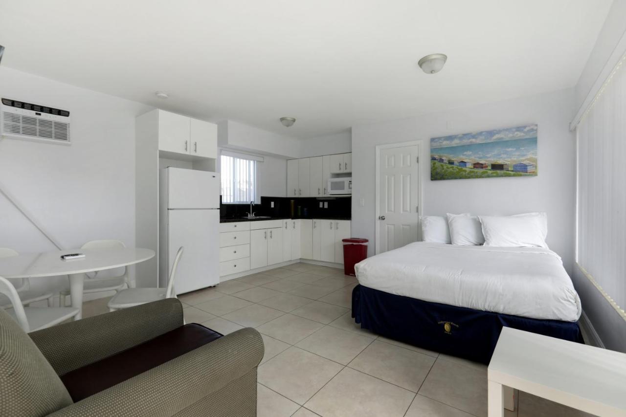 Hollywood Broadwalk Oceanside Hotel Bagian luar foto